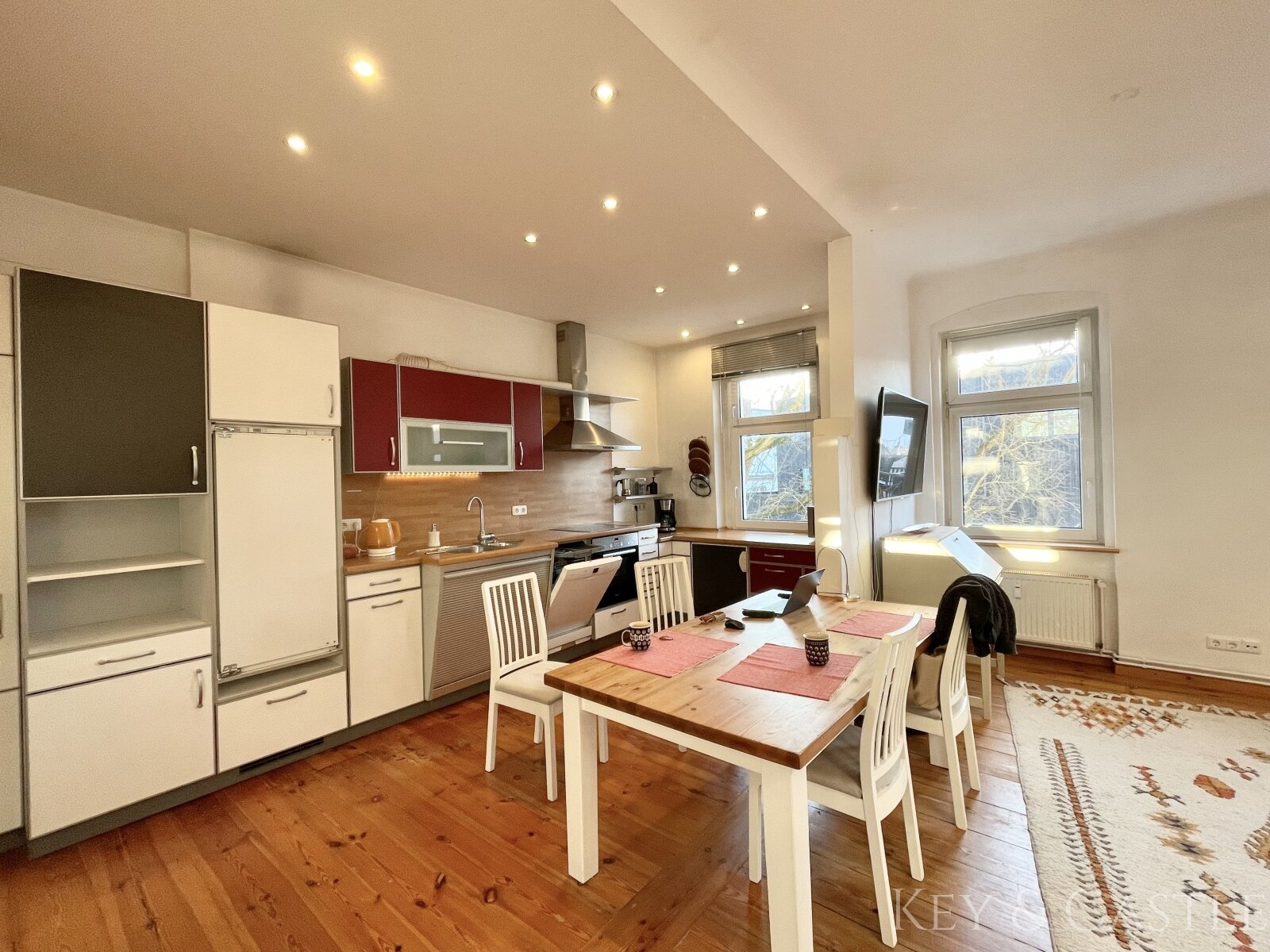 Wunderschöne Maisonette-Wohnung mit Sauna, Dachterrasse und Kamin über den Dächern von Alt-Tegel