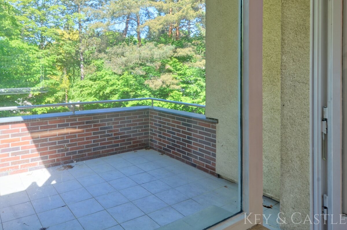 4 Zimmer mit Balkon und privatem See am Mexikoplatz
