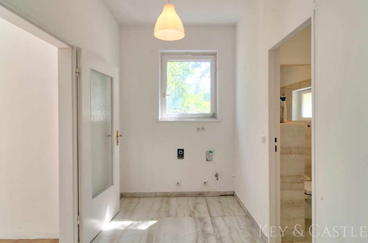 4 Zimmer mit Balkon und privatem See am Mexikoplatz