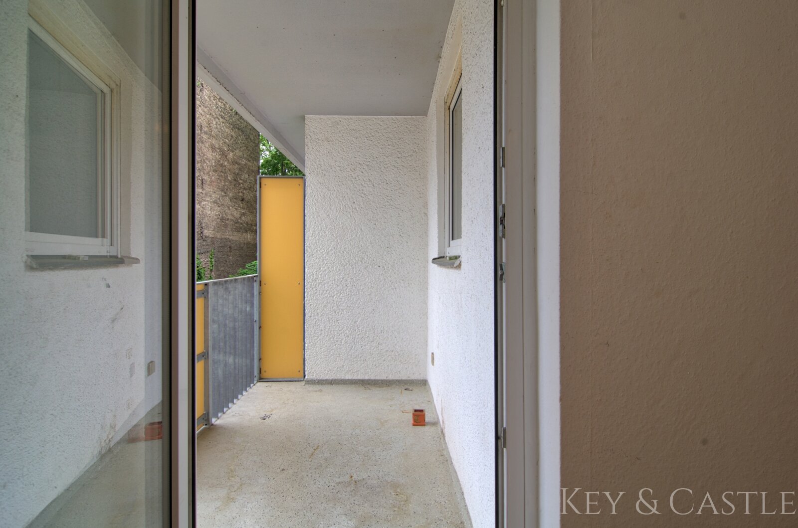 2-ZKB mit Süd-/Südwest-Loggia und Stellplatz/Gesundbrunnen