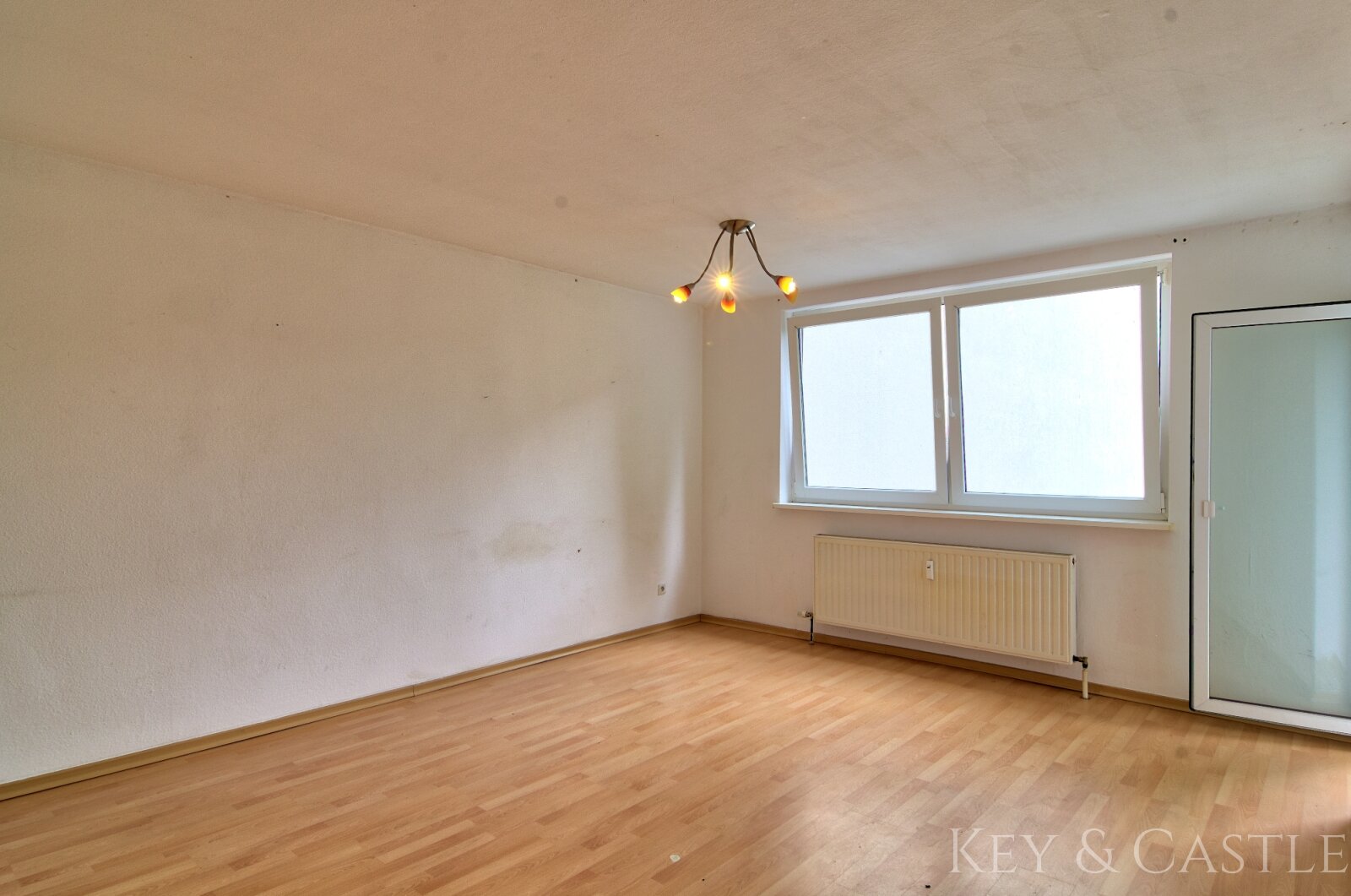 2-ZKB mit Süd-/Südwest-Loggia und Stellplatz/Gesundbrunnen