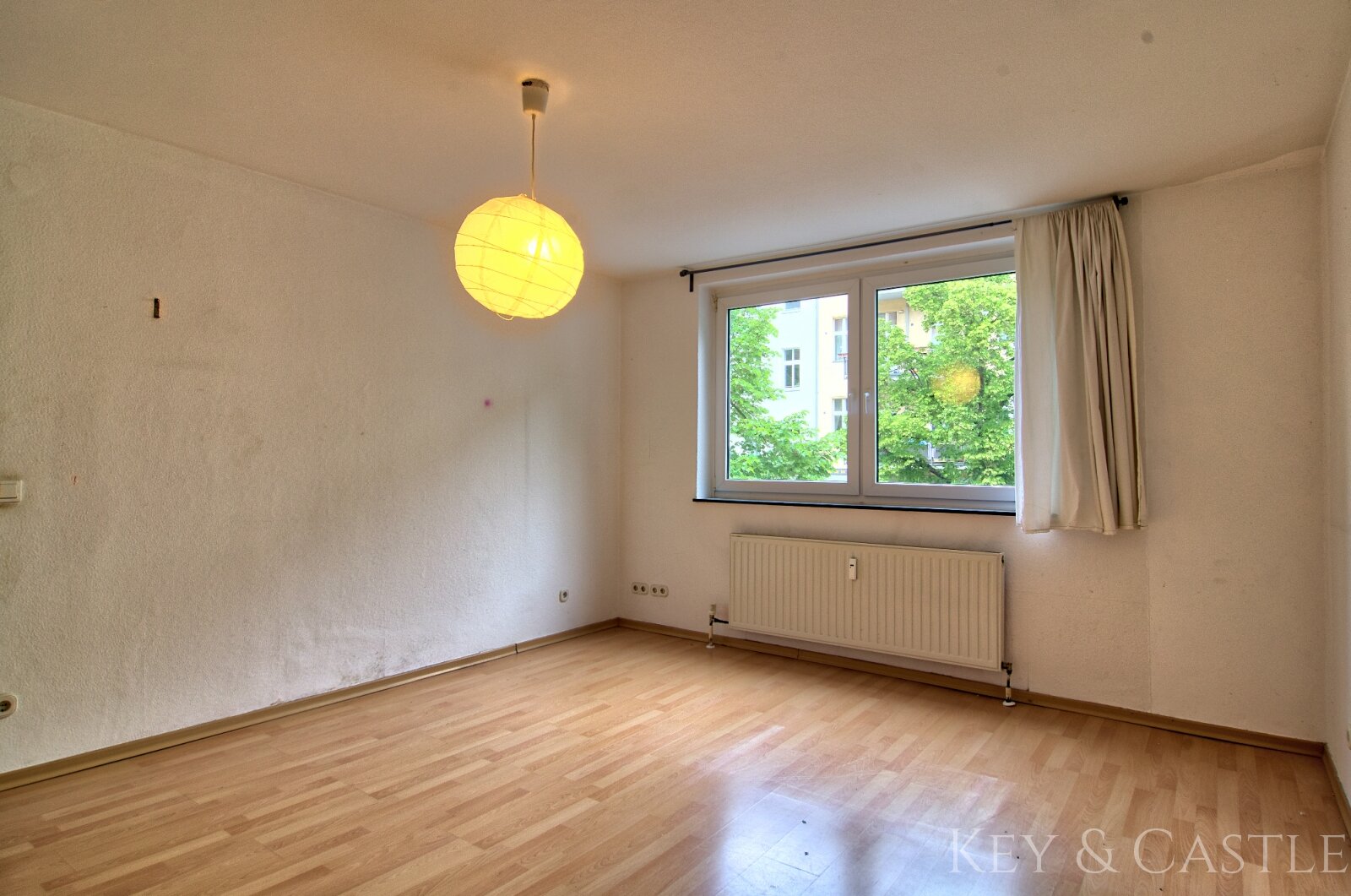 2-ZKB mit Süd-/Südwest-Loggia und Stellplatz/Gesundbrunnen