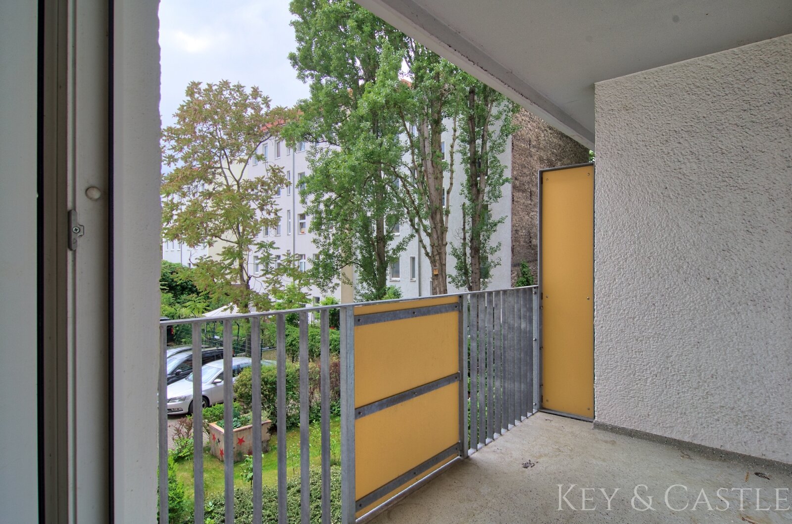 2-ZKB mit Süd-/Südwest-Loggia und Stellplatz/Gesundbrunnen