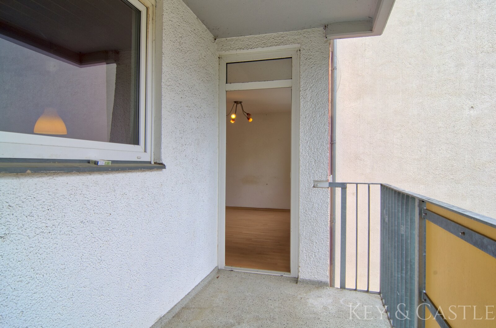 2-ZKB mit Süd-/Südwest-Loggia und Stellplatz/Gesundbrunnen