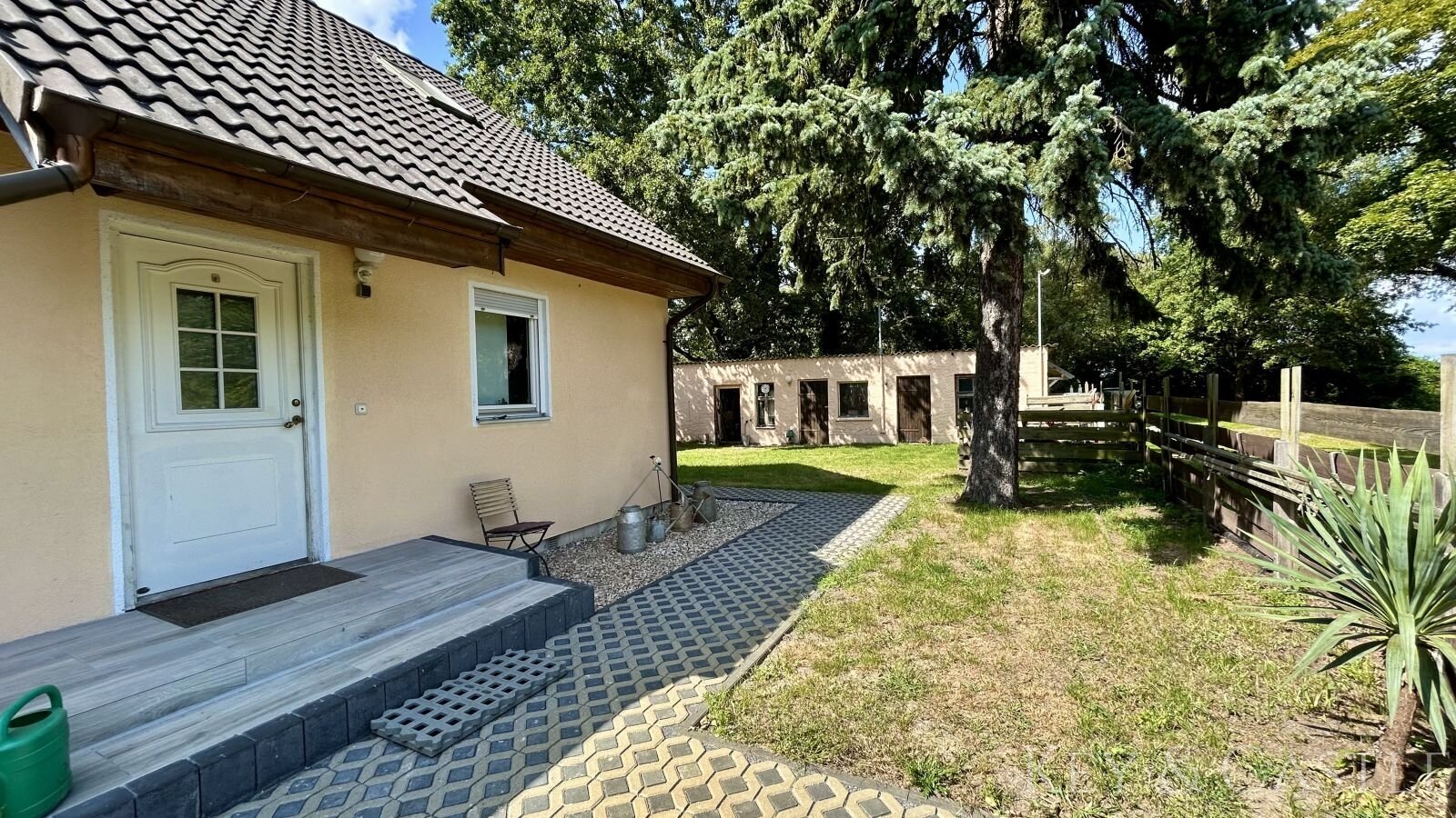 Charmantes Einfamilienhaus mit Kaminofen, großem Garten und vielseitigen Nutzungsmöglichkeiten