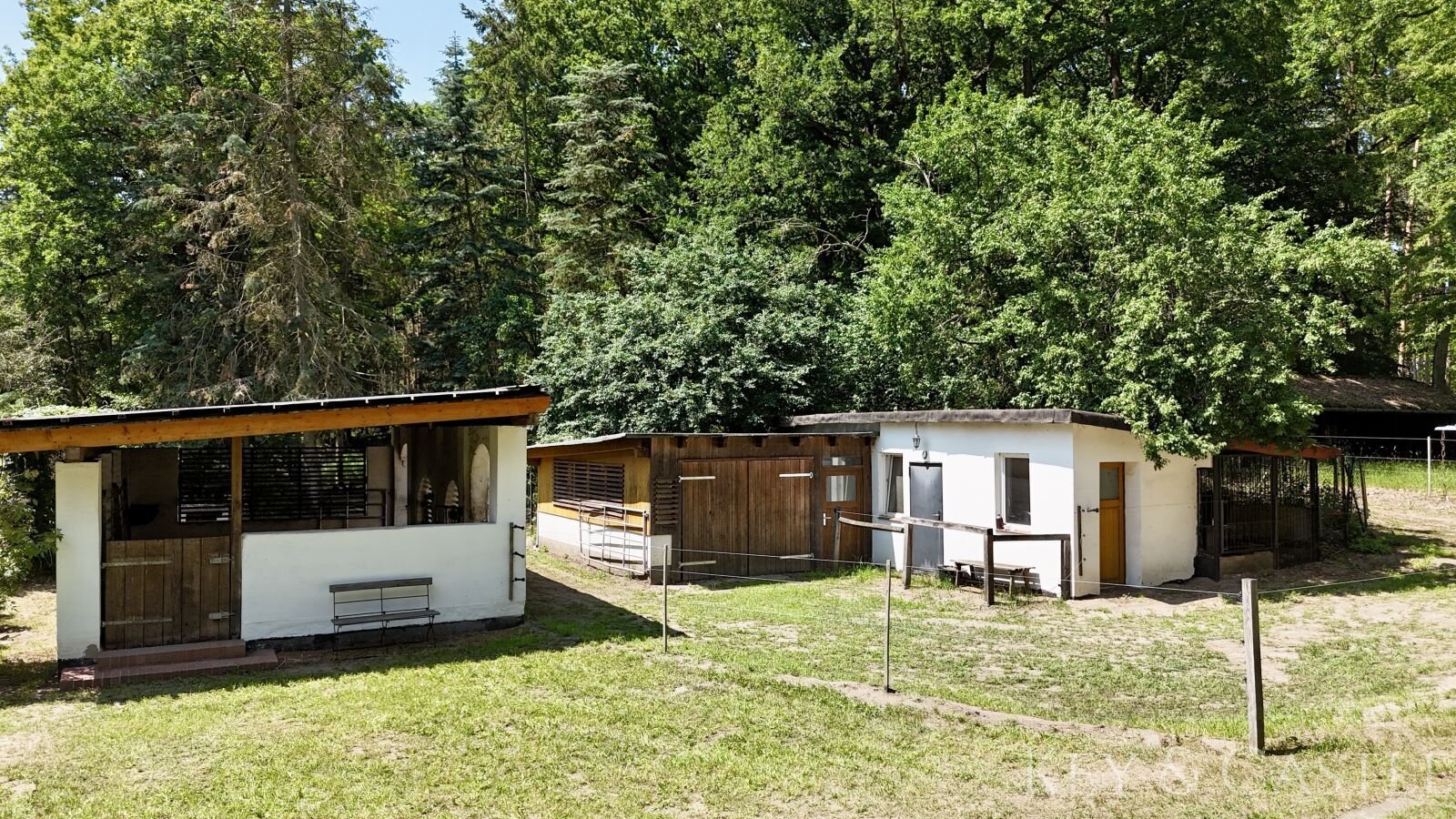 Idyllisches Einfamilienhaus mit Pferdehaltung bei Berlin