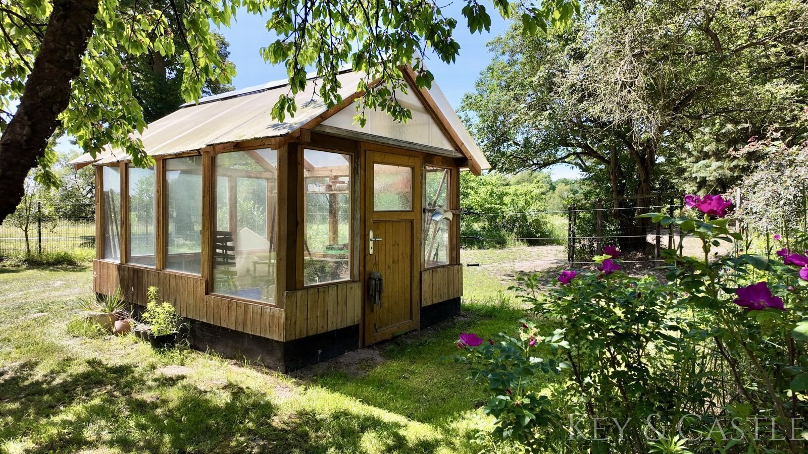 Idyllisches Einfamilienhaus mit Pferdehaltung bei Berlin