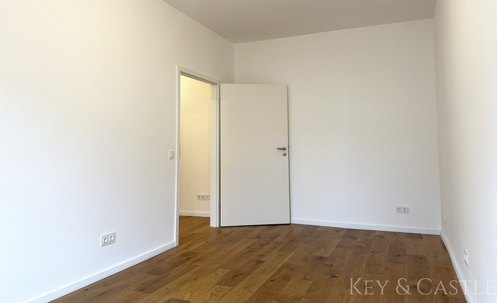 Perfekte Singlewohnung  in Wilmersdorf - komplett saniert