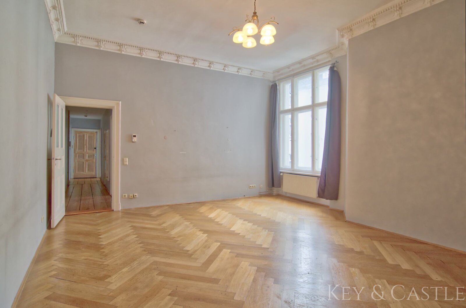 Stilvolle Altbauwohnung mit hohen Decken – 2 Zimmer in Schöneberg