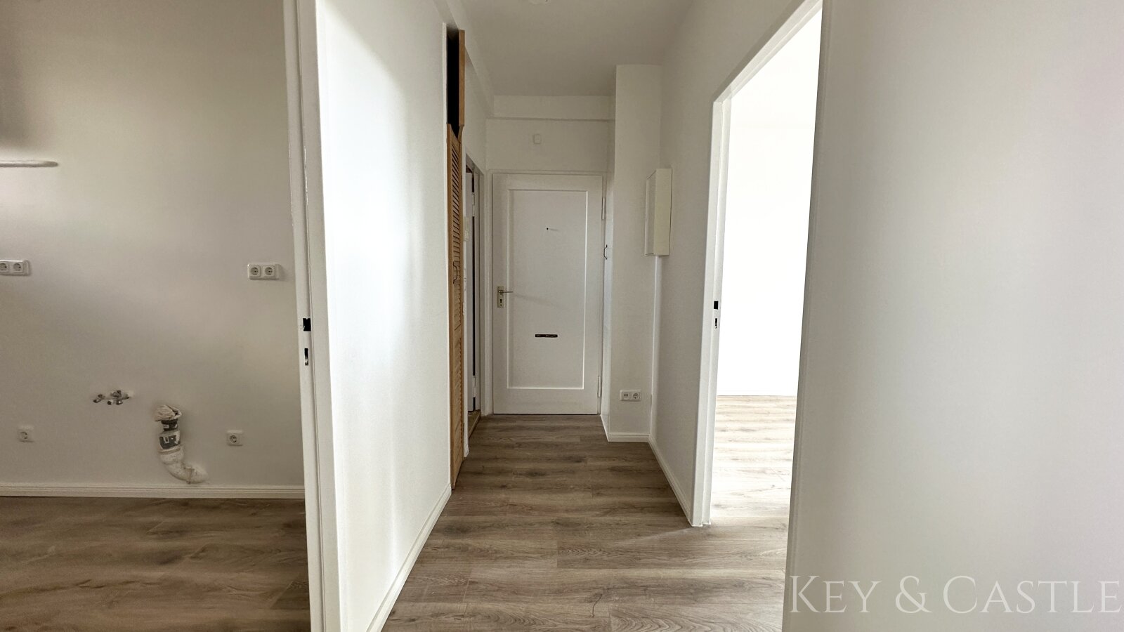 Wedding: 3-Zimmer Wohnung - renoviert mit Parkett und Balkon