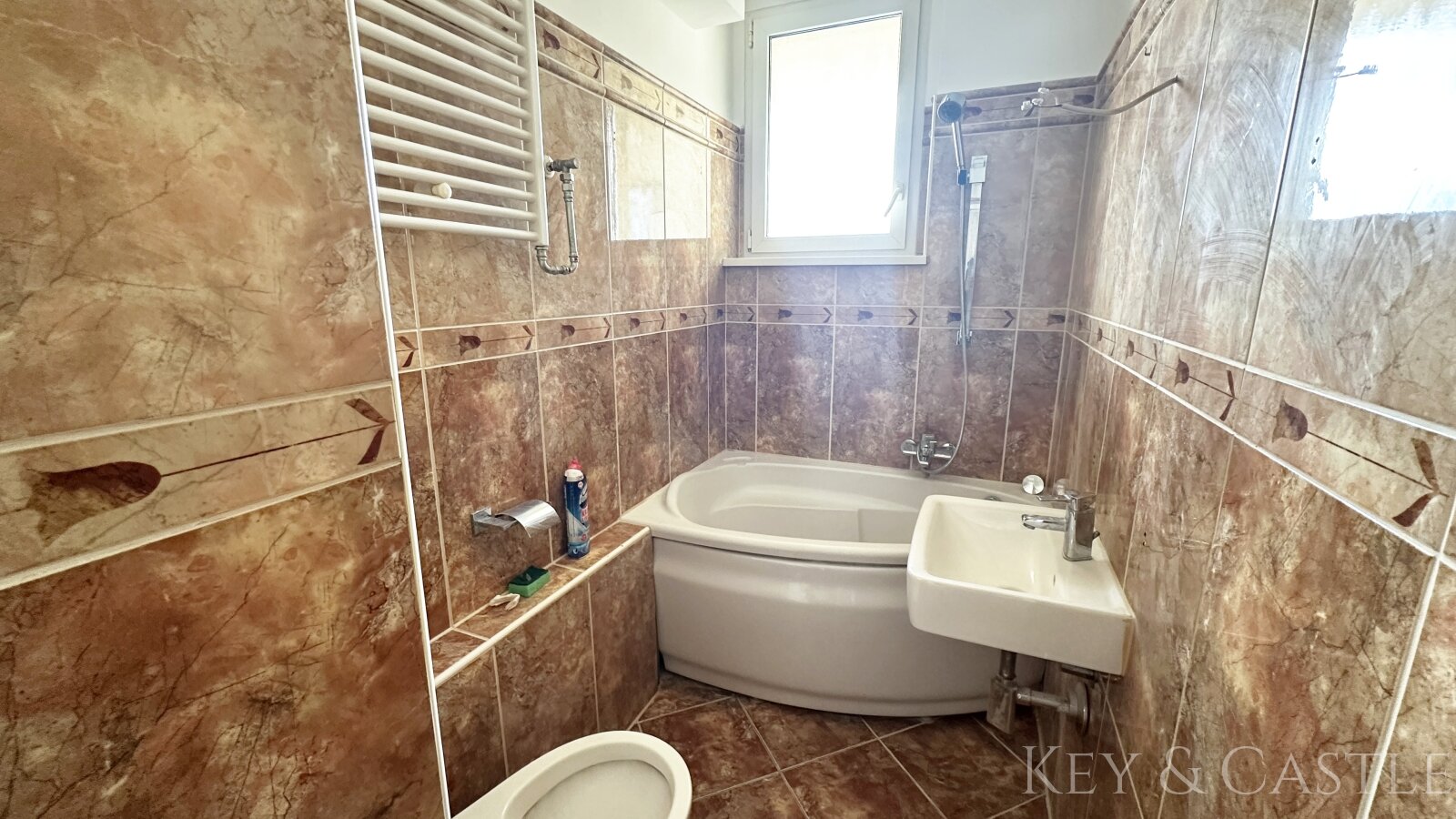 Wedding: 3-Zimmer Wohnung - renoviert mit Parkett und Balkon