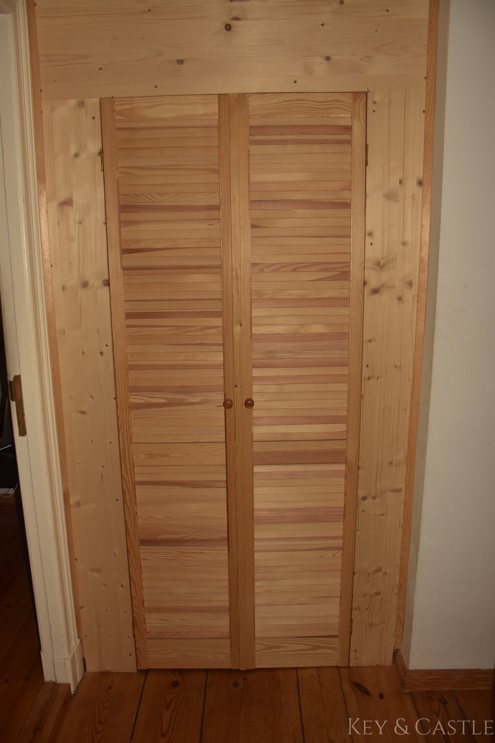 Ruhiges Gartenhaus im Helmholzkiez – 3 Zimmer mit zwei Balkonen