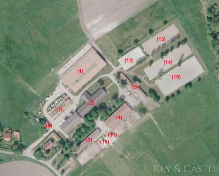 Einmalige Lage- Reitsportanlage bei Potsdam mit 16 Hektar arrondiertem Land