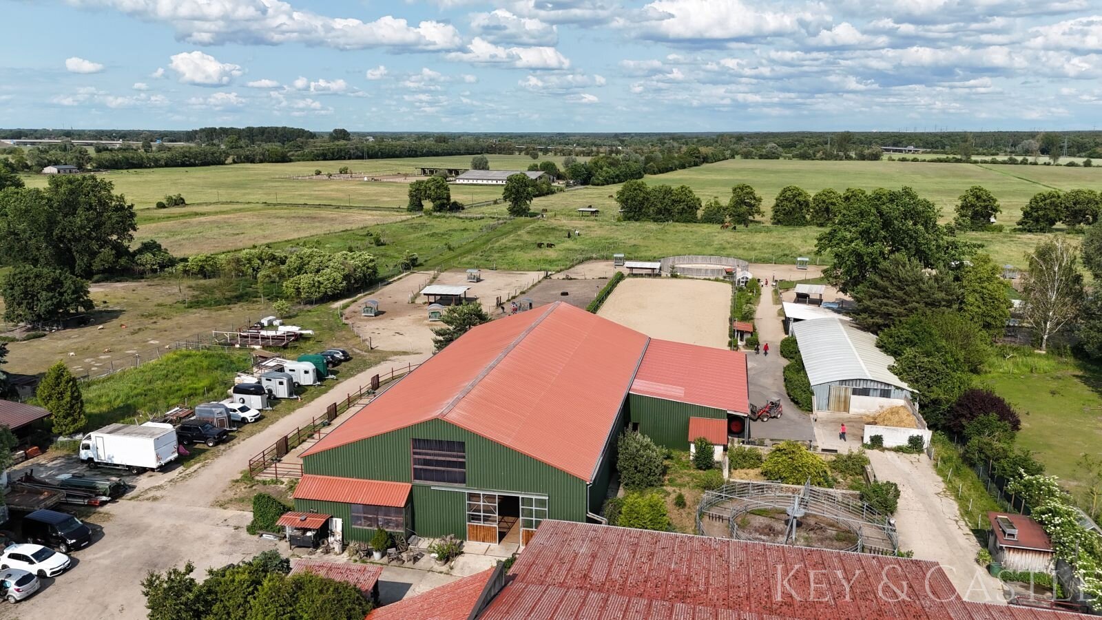 Vor den Toren Berlins – Profitabler Betrieb mit arrondiertem Weideland!