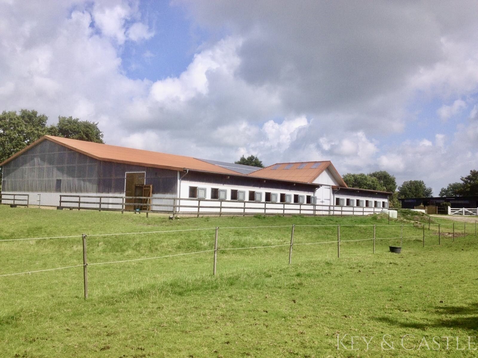 Äußerst gepflegte Reitsportanlage in bester Lage zwischen Natur, Stadt und Nordsee