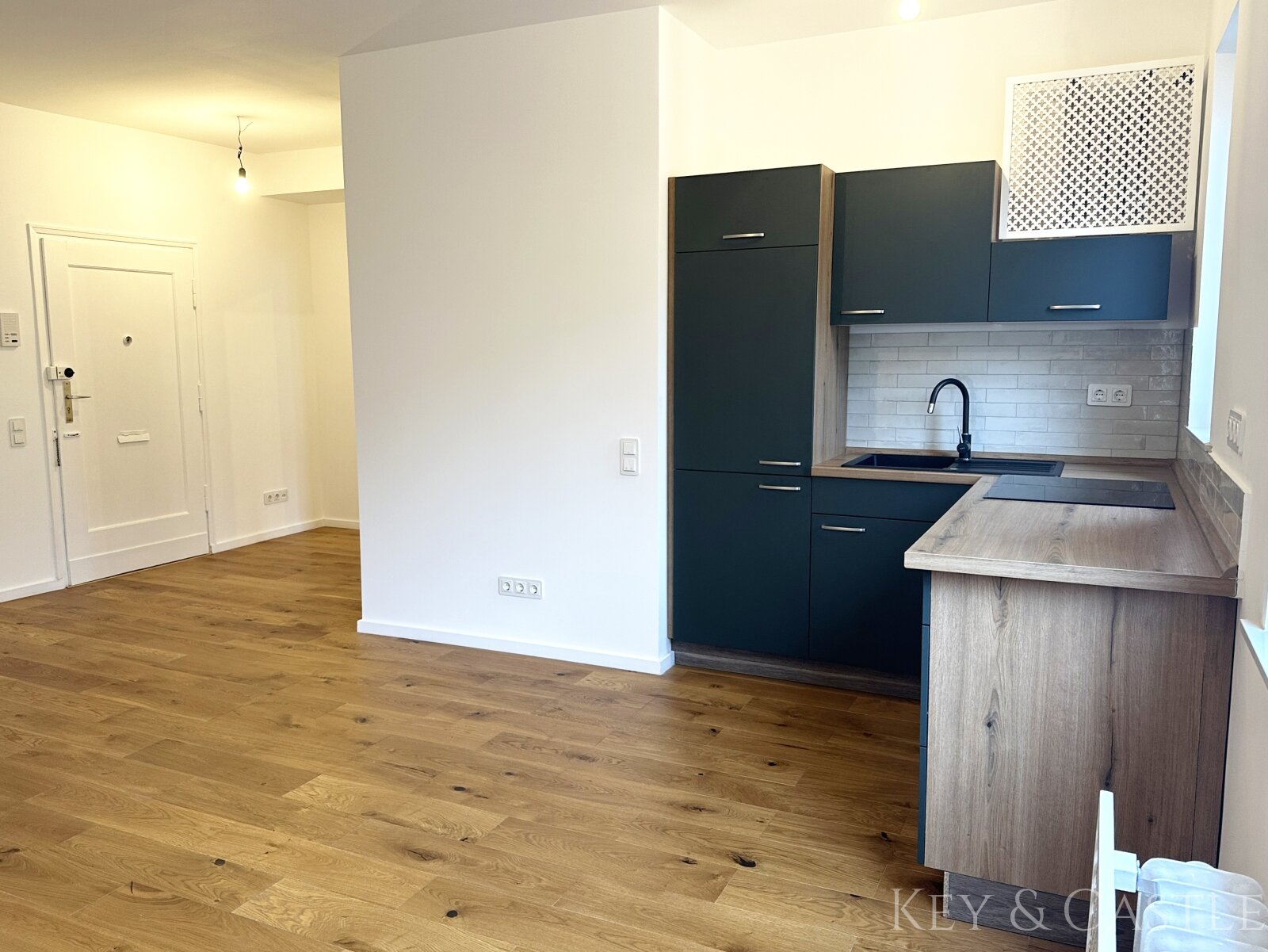 2-Zimmer Singlewohnung in bester Lage - City West - komplett saniert