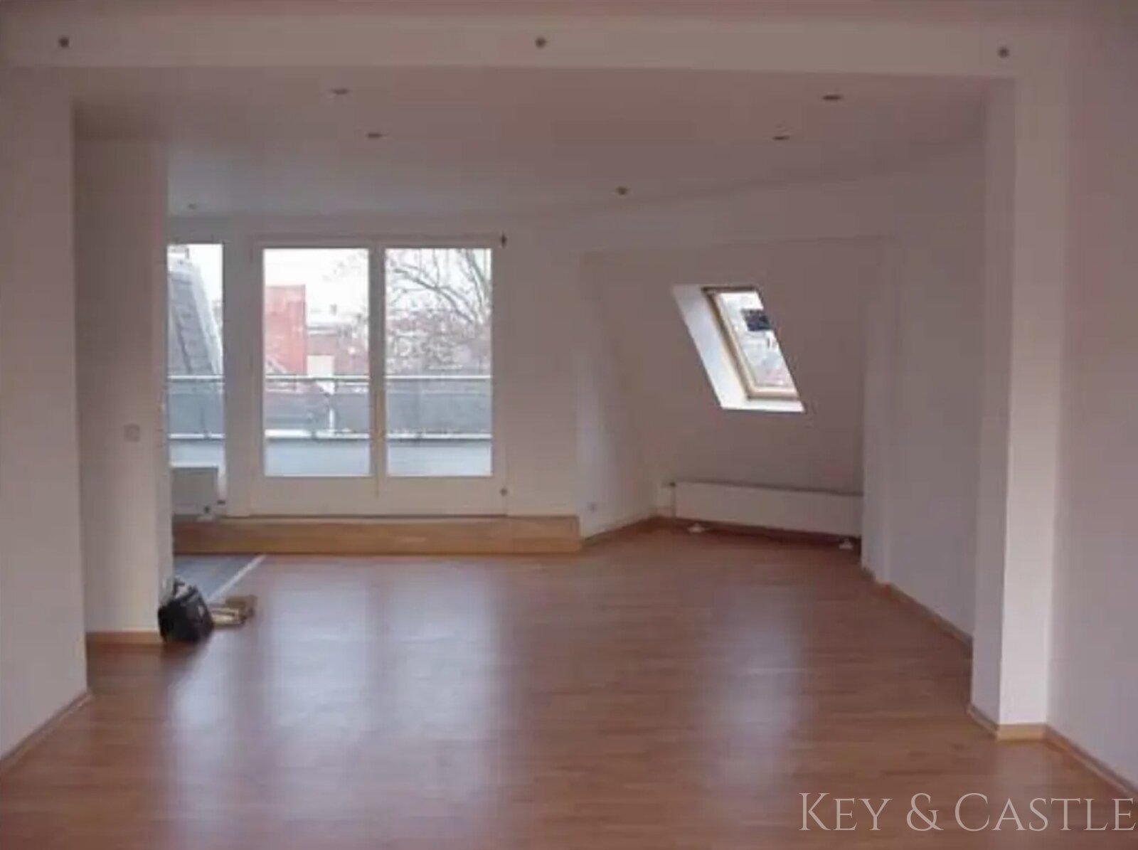 3-Zimmer Dachgeschoss in Friedenau unweit Rheingauviertel