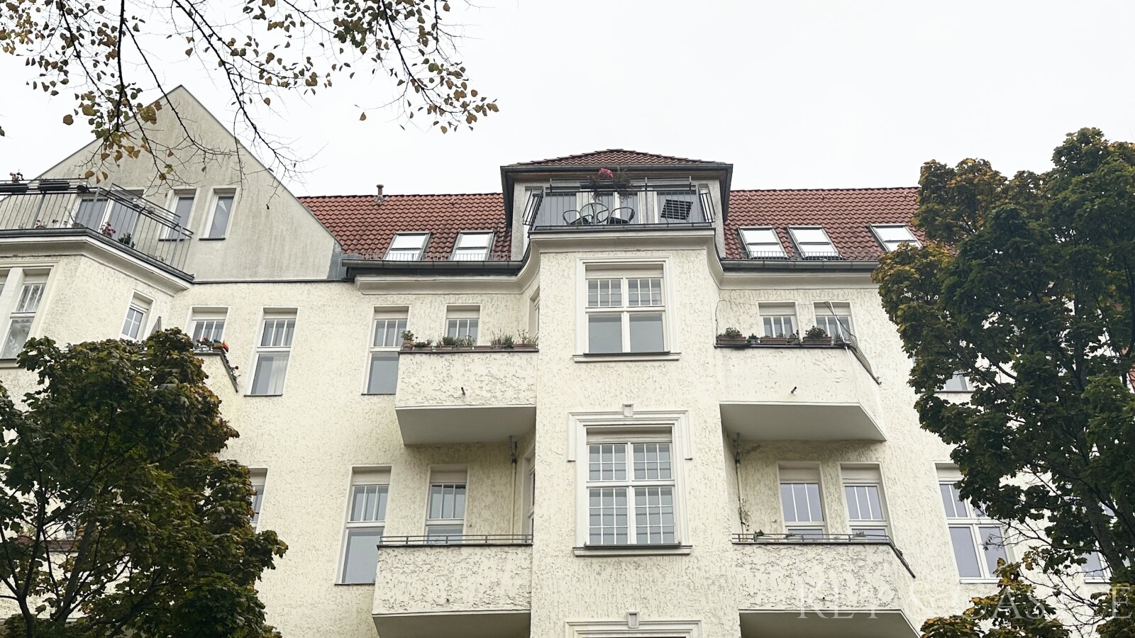 3-Zimmer Dachgeschoss in Friedenau unweit Rheingauviertel