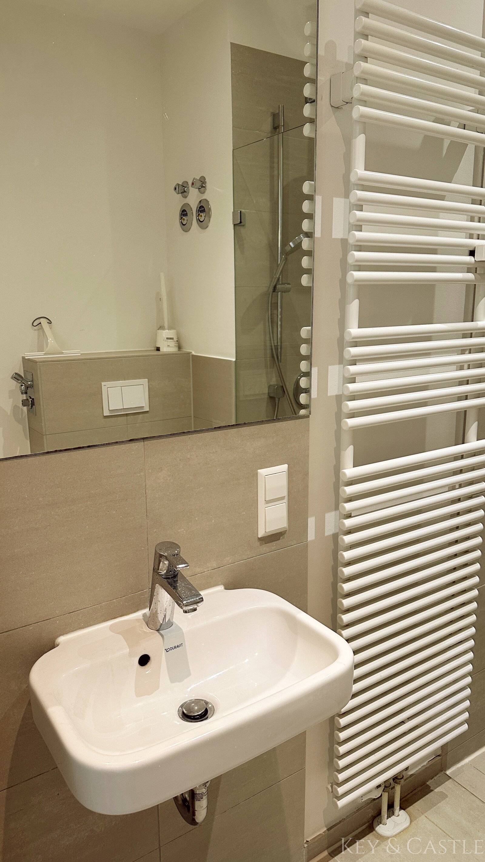 Dachterrasse am Nordbahnhof: Unverbaubarer Blick nach Westen