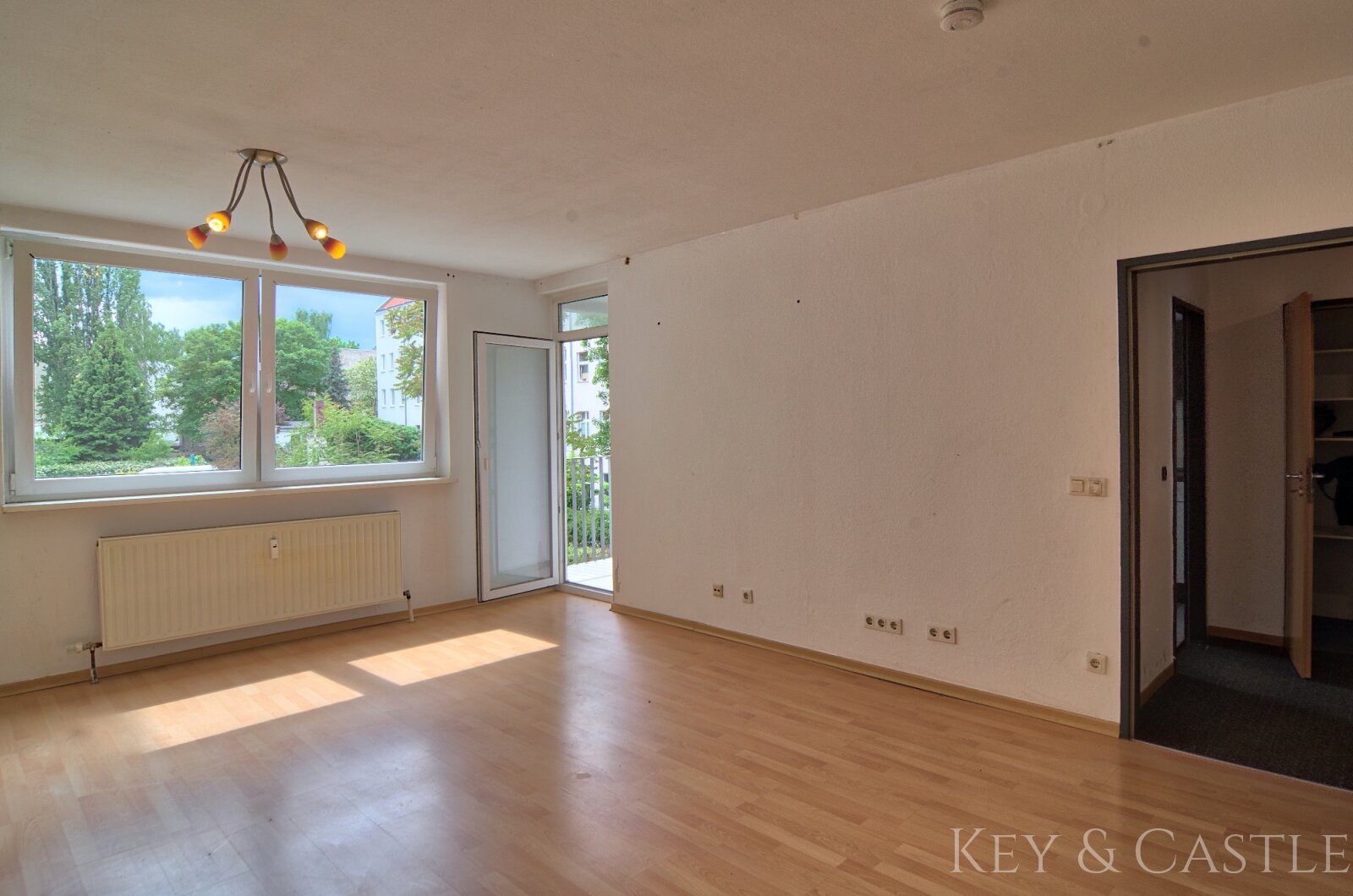 2-Zimmer-Wohnung mit Süd-/Südwest-Loggia und Stellplatz/Gesundbrunnen