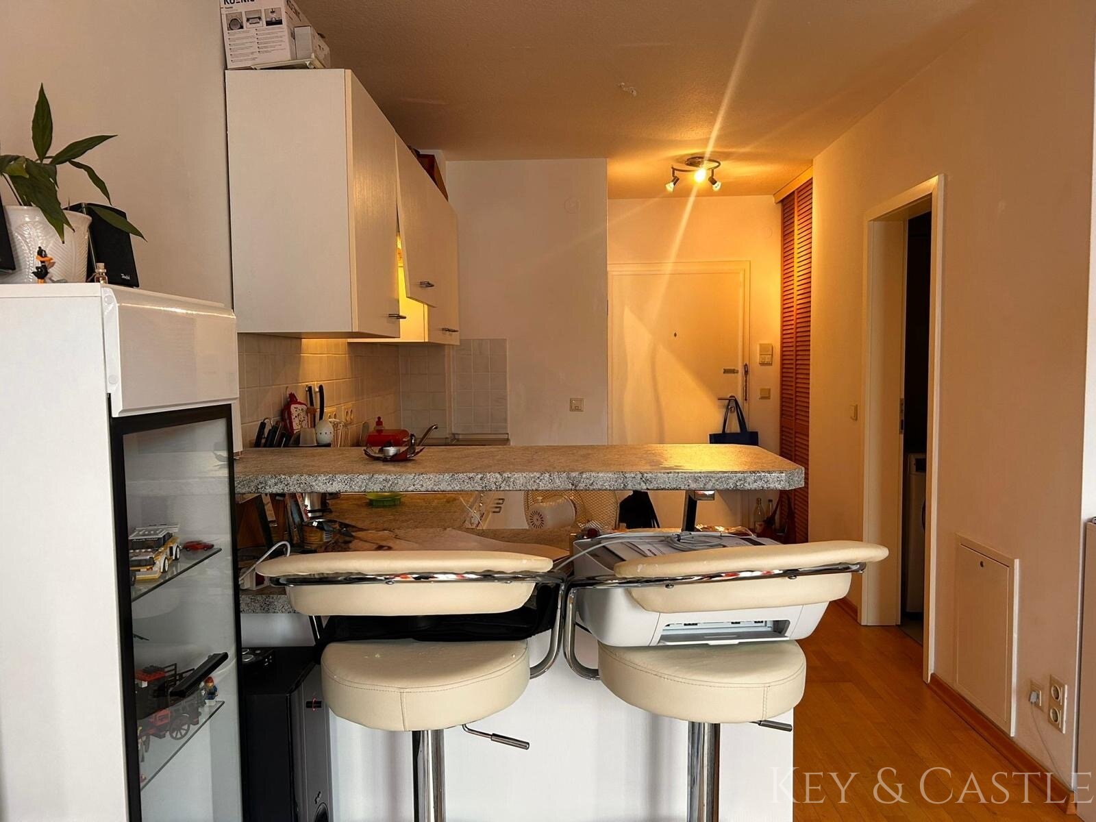 Berlin-Grünau: Helle 1-Zimmer-Wohnung mit Balkon & Stellplatz nahe der Dahme