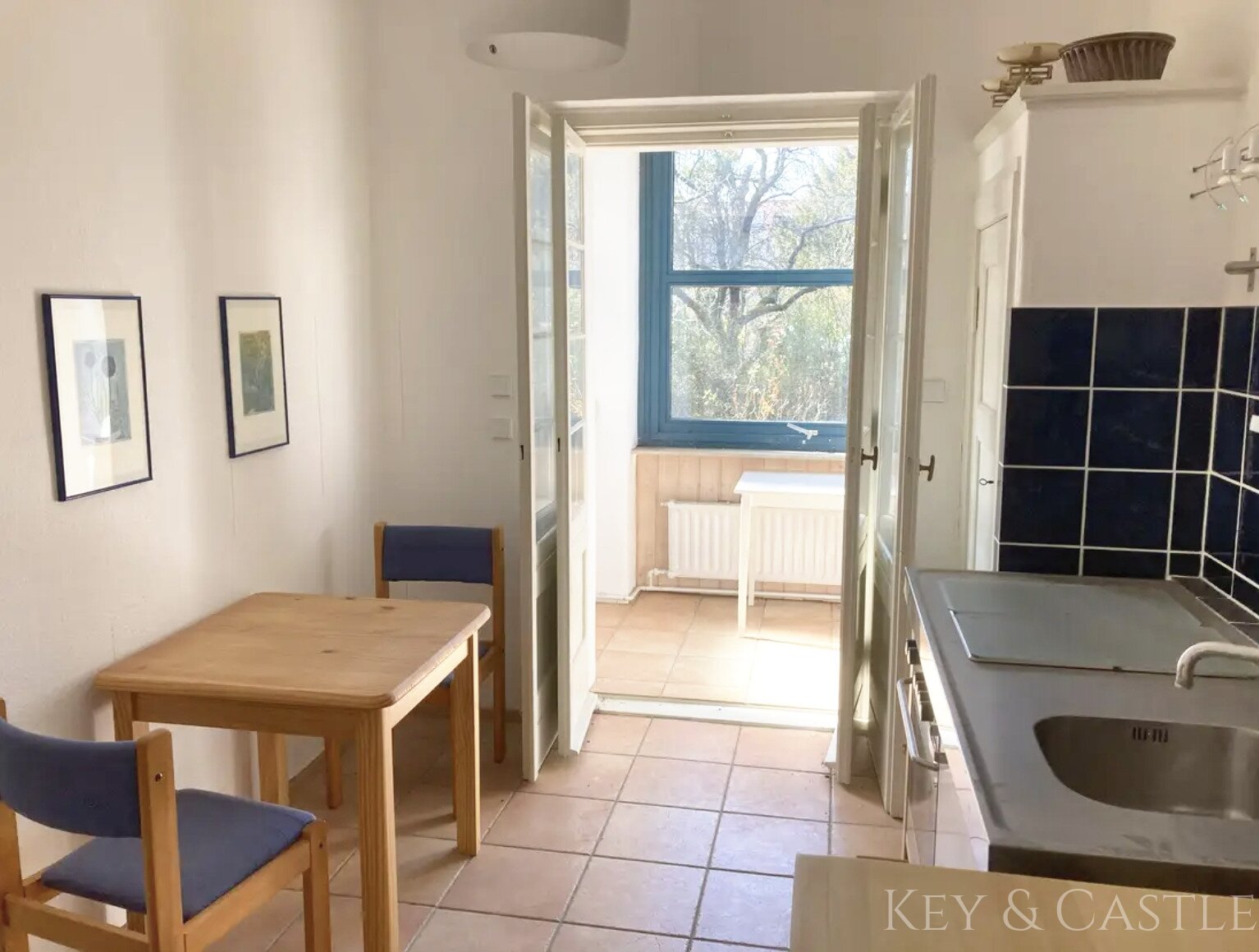  2-Zimmer Wohnung mit Wintergarten in Zehlendorf in ruhiger Nebenstraße und unmittelbarer Parklage