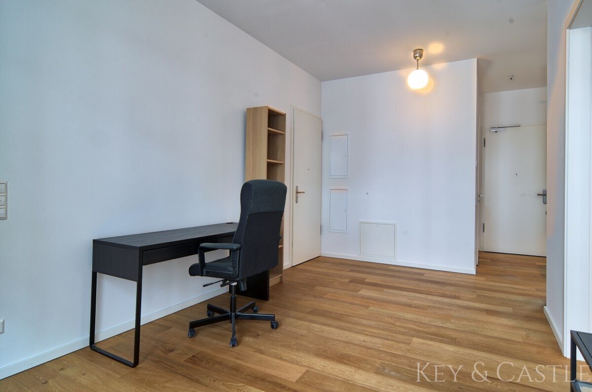 Studio mit Dachterrasse in Mitte