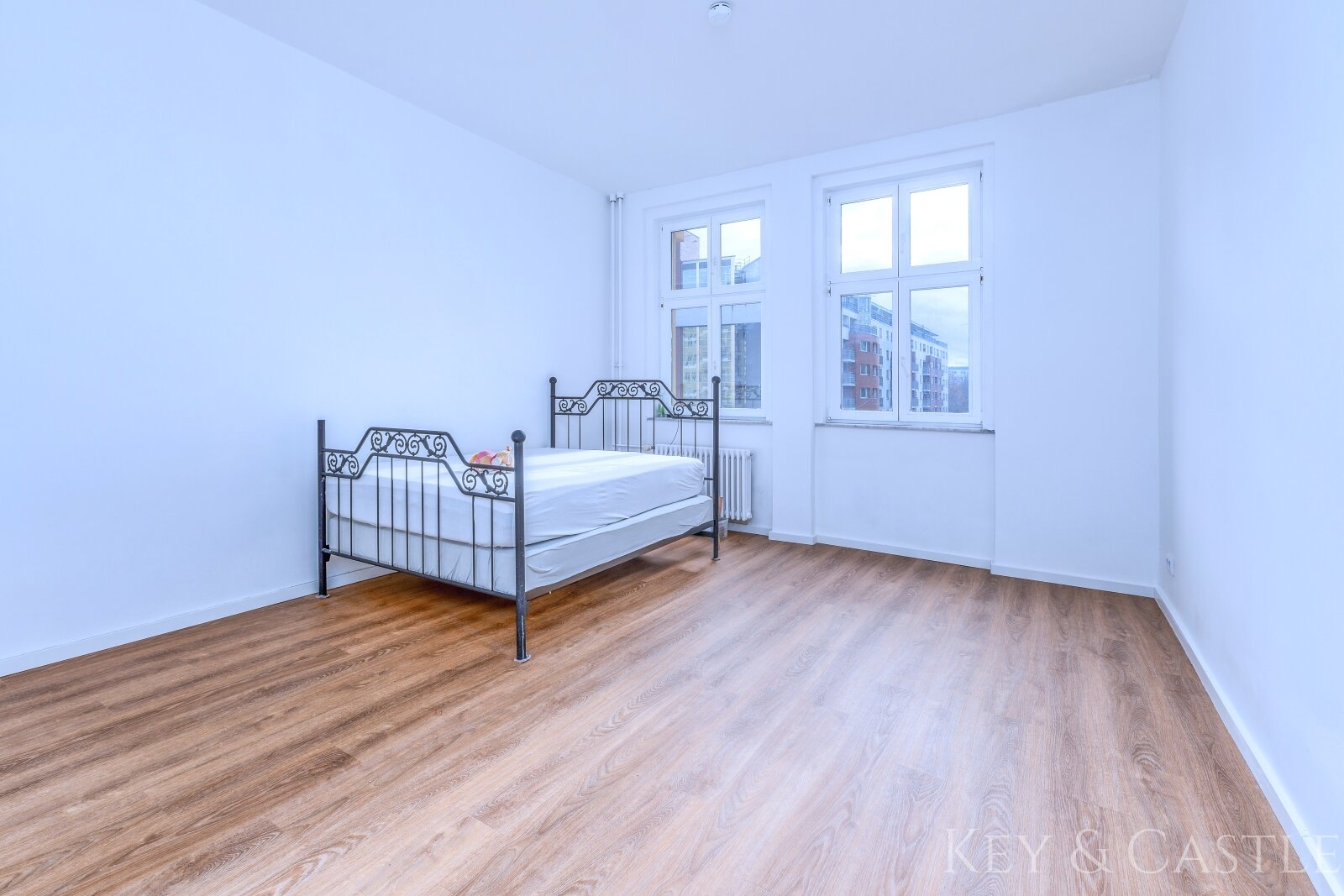 3-Zimmer, Küche, Bad, Strausberger Platz