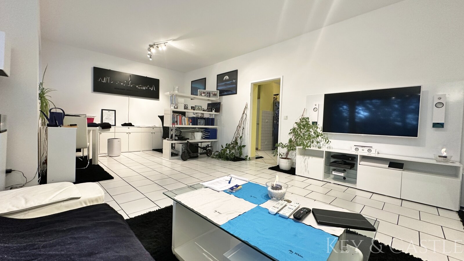 2 oder 3 Zimmer? Lichtdurchflutete Fachsanierung mit Südbalkon & Gartenmitnutzung