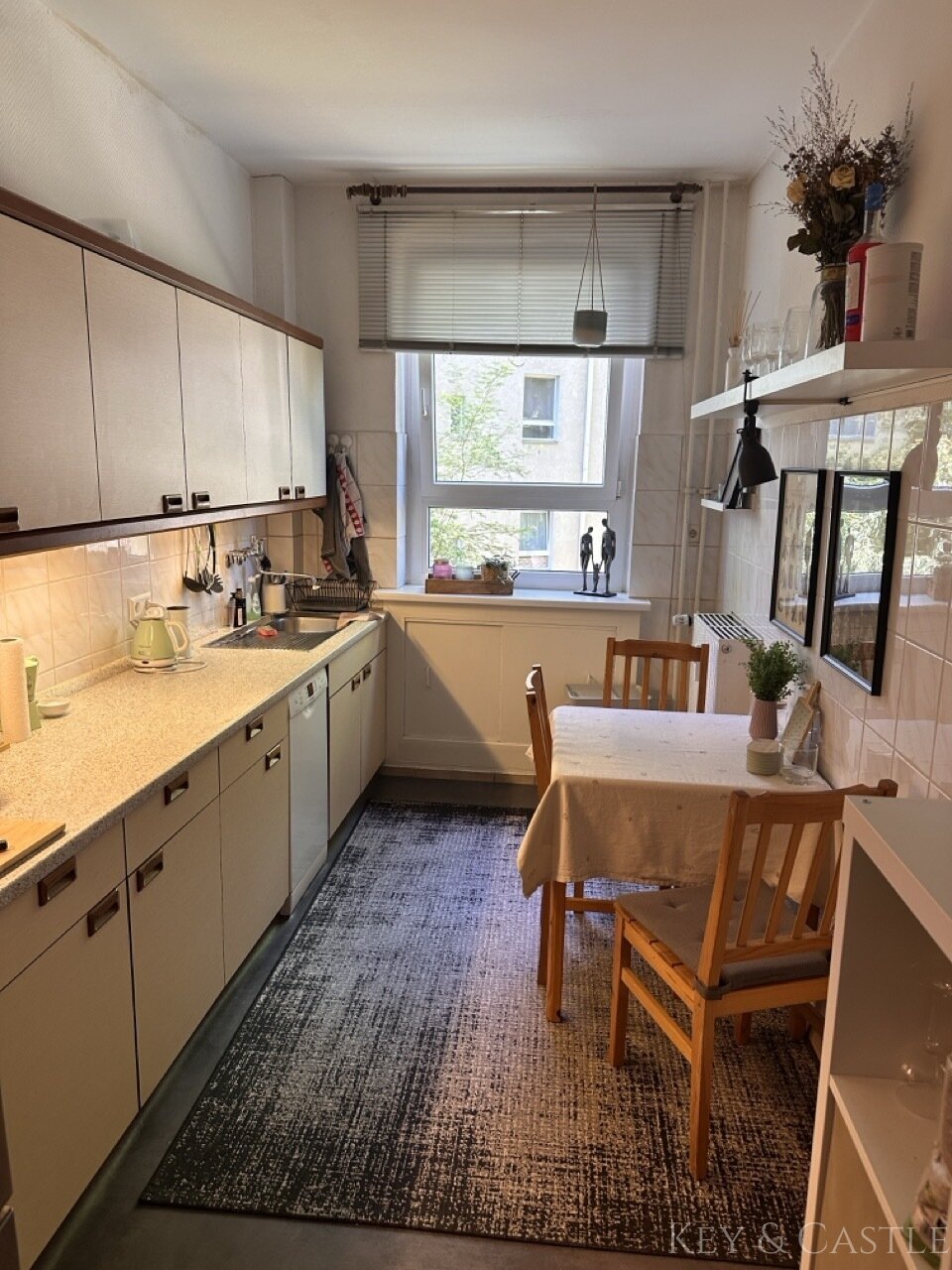 Steglitzer Altbau-Juwel: Teilmodernisierte Substanz trifft auf 20er-Jahre-Charme