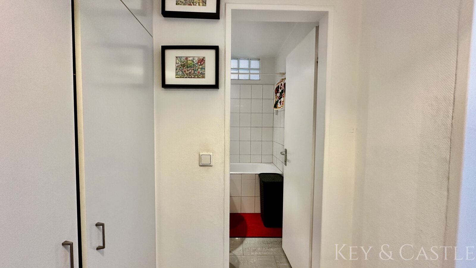 Bezugsfrei im Westend: Apartment mit Terrasse und Stellplatz