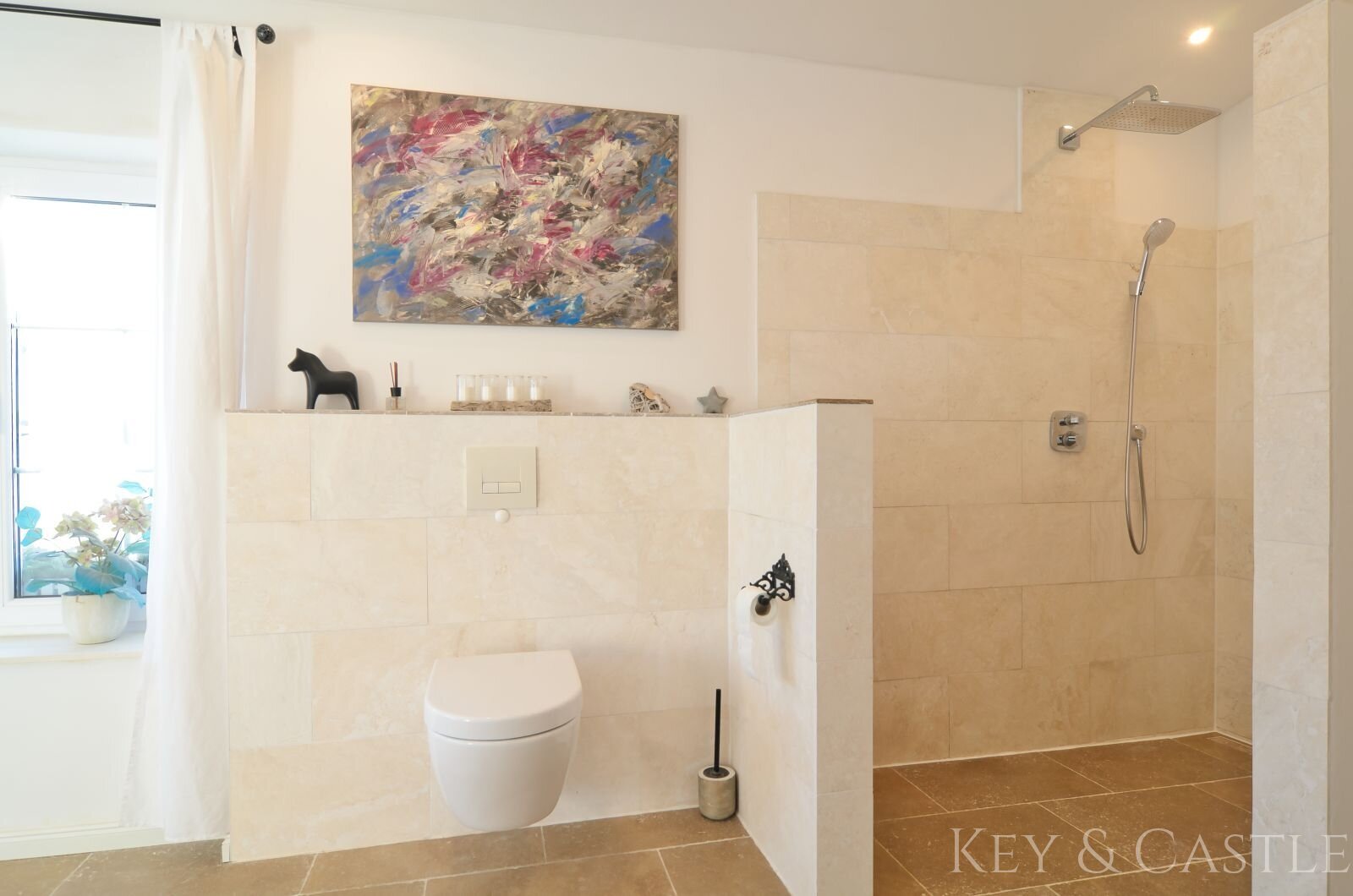 Kernsaniertes Einfamilienhaus mit Pferdehaltung in Oberkrämer 