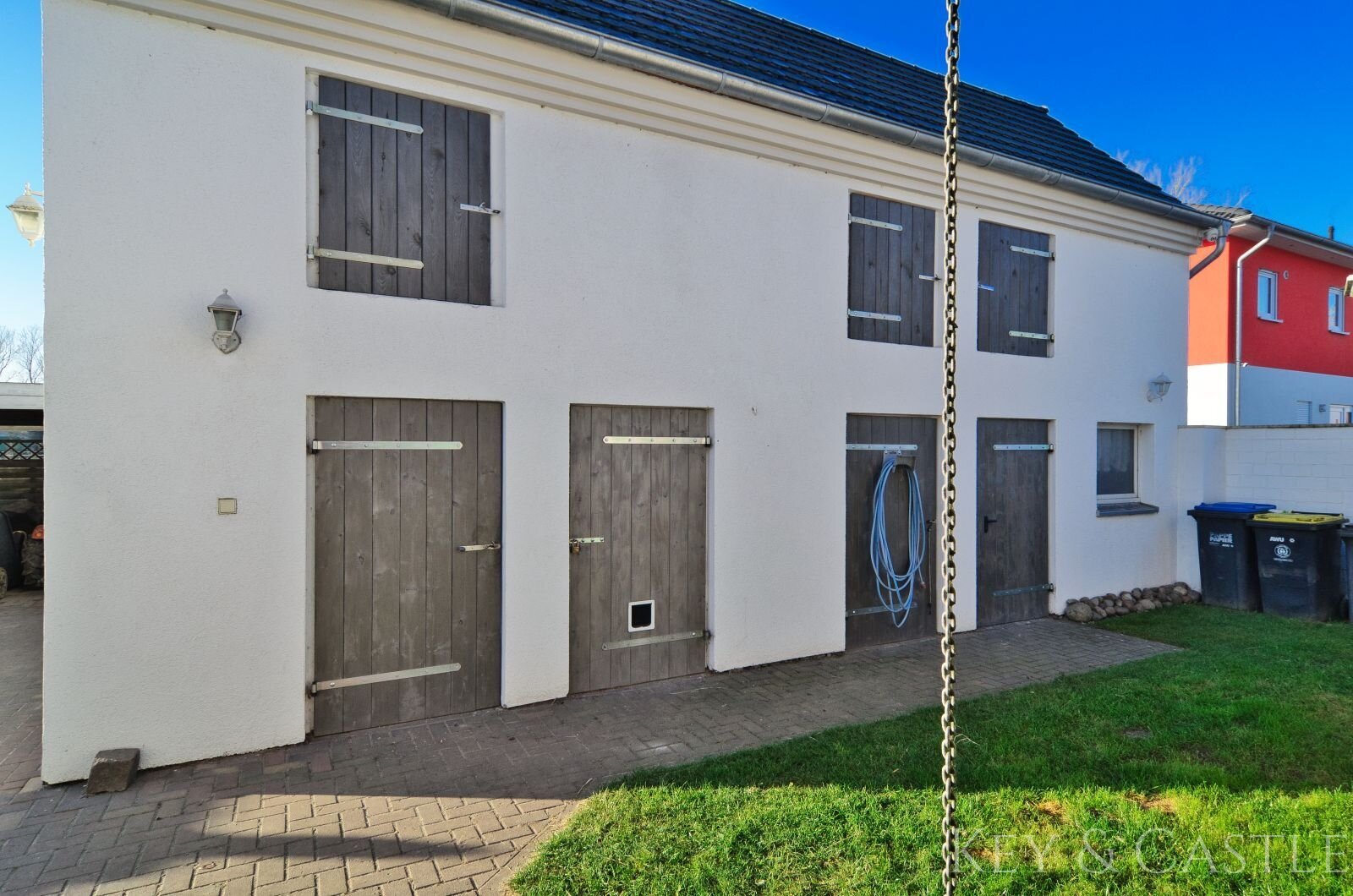 Kernsaniertes Einfamilienhaus mit Pferdehaltung in Oberkrämer 