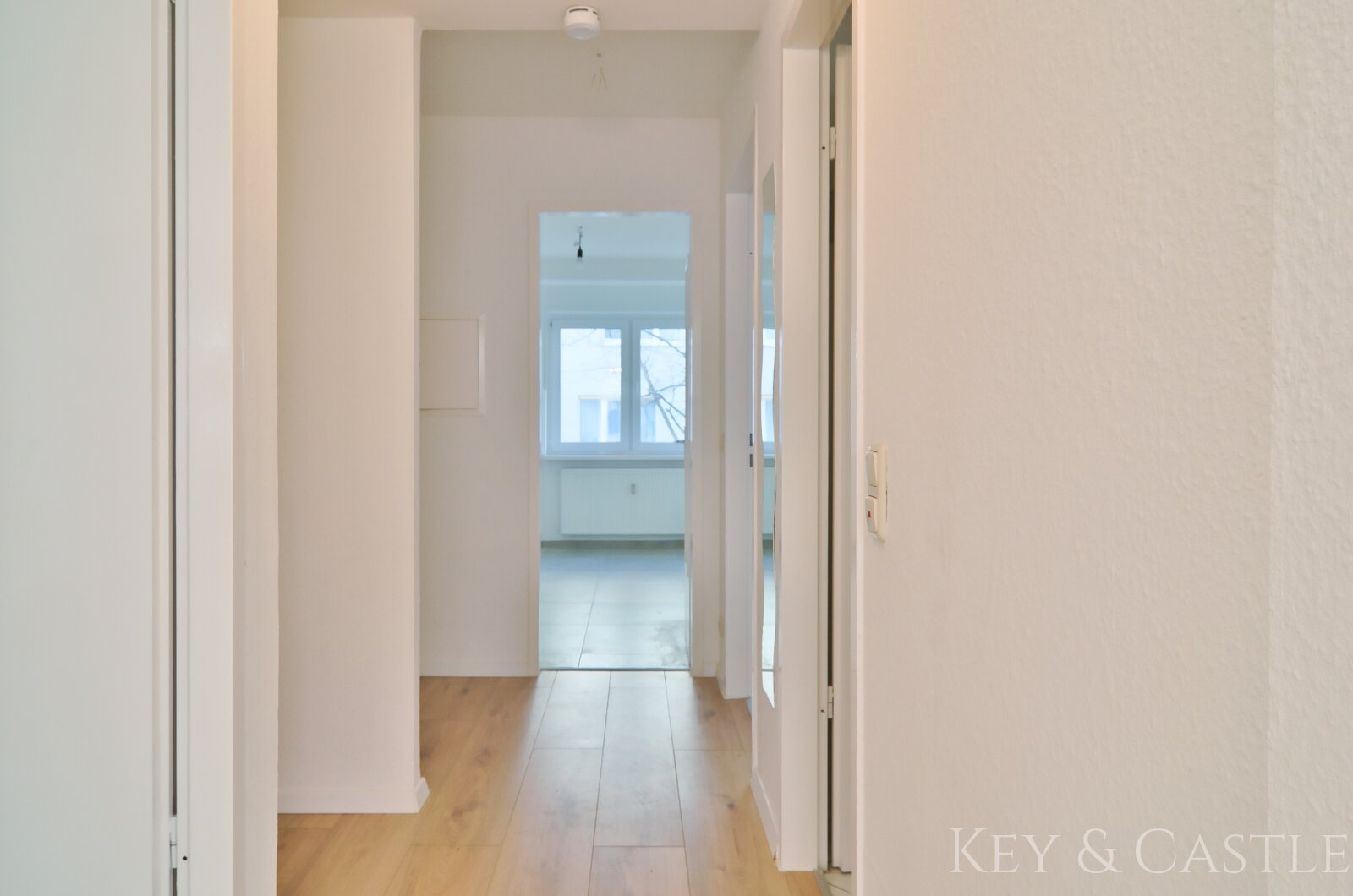 Lichtdurchflutetes Wohnglück: 3 Zimmer mit Balkon in Neukölln