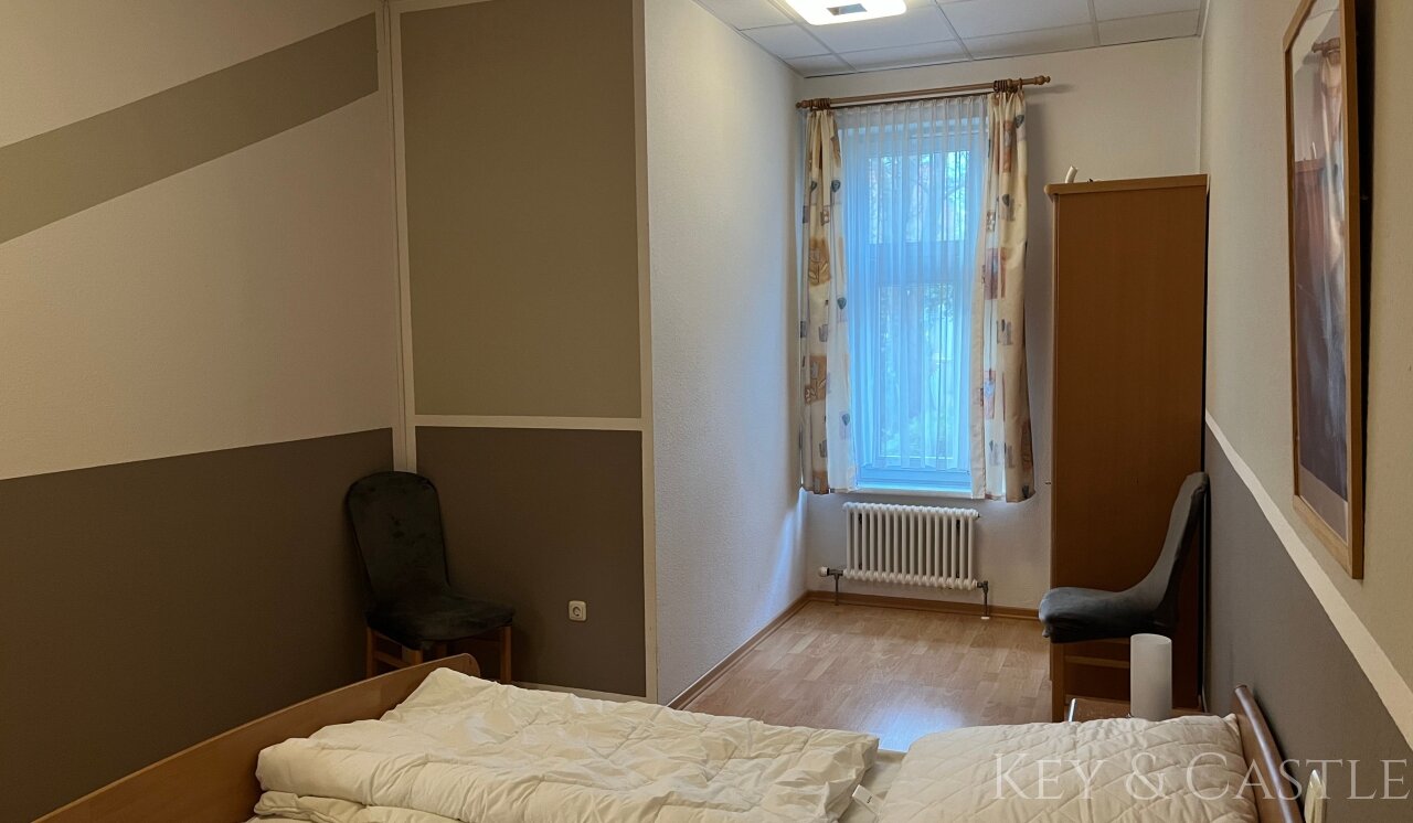 Schlafzimmer 1