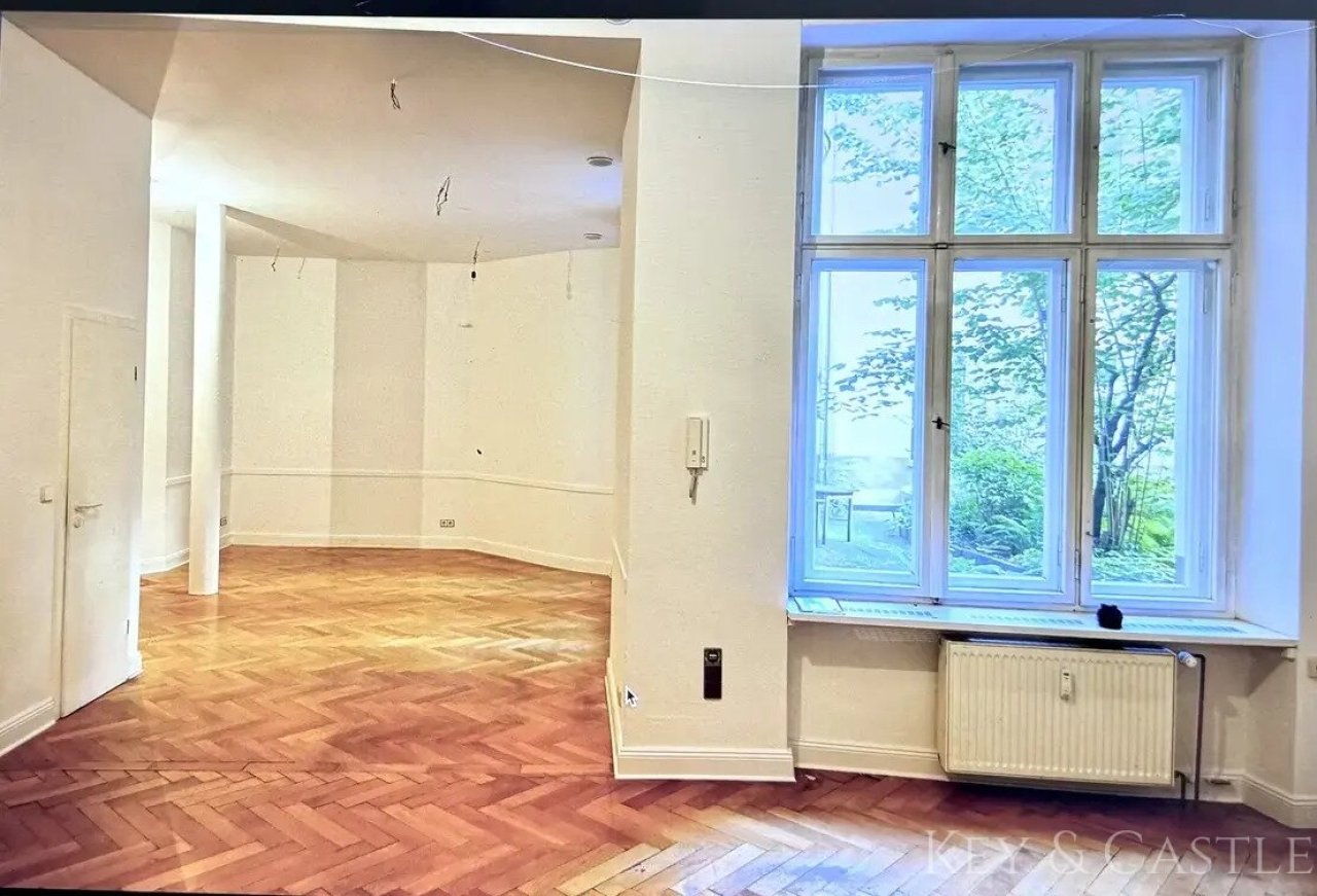 Blick von Wohn- Essbereich in Küche Blick von Wohn- Essbereich in Küche