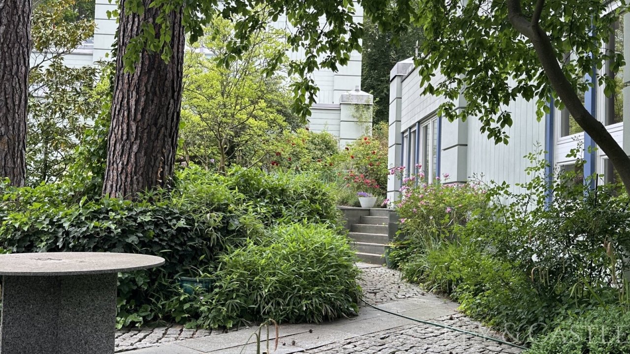 Aussen Blick auf Terrasse