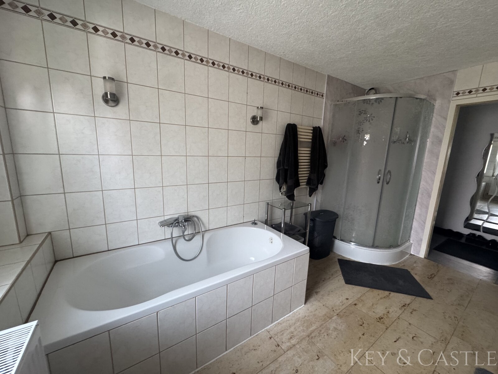 Badezimmer/Einliegerwohnung Badezimmer/Einliegerwohnung