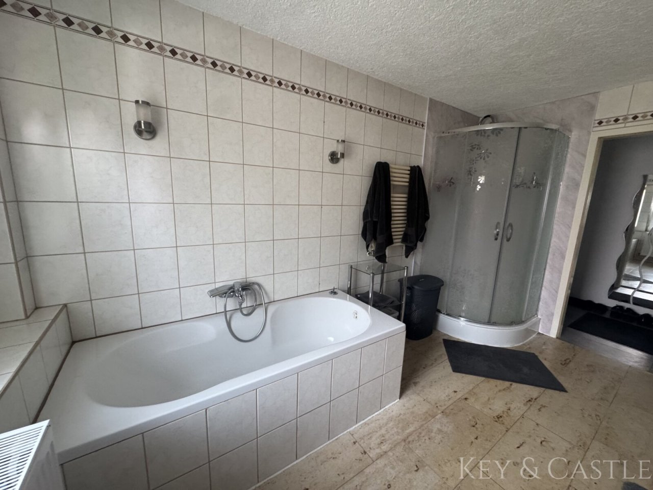 Badezimmer/Einliegerwohnung Badezimmer/Einliegerwohnung