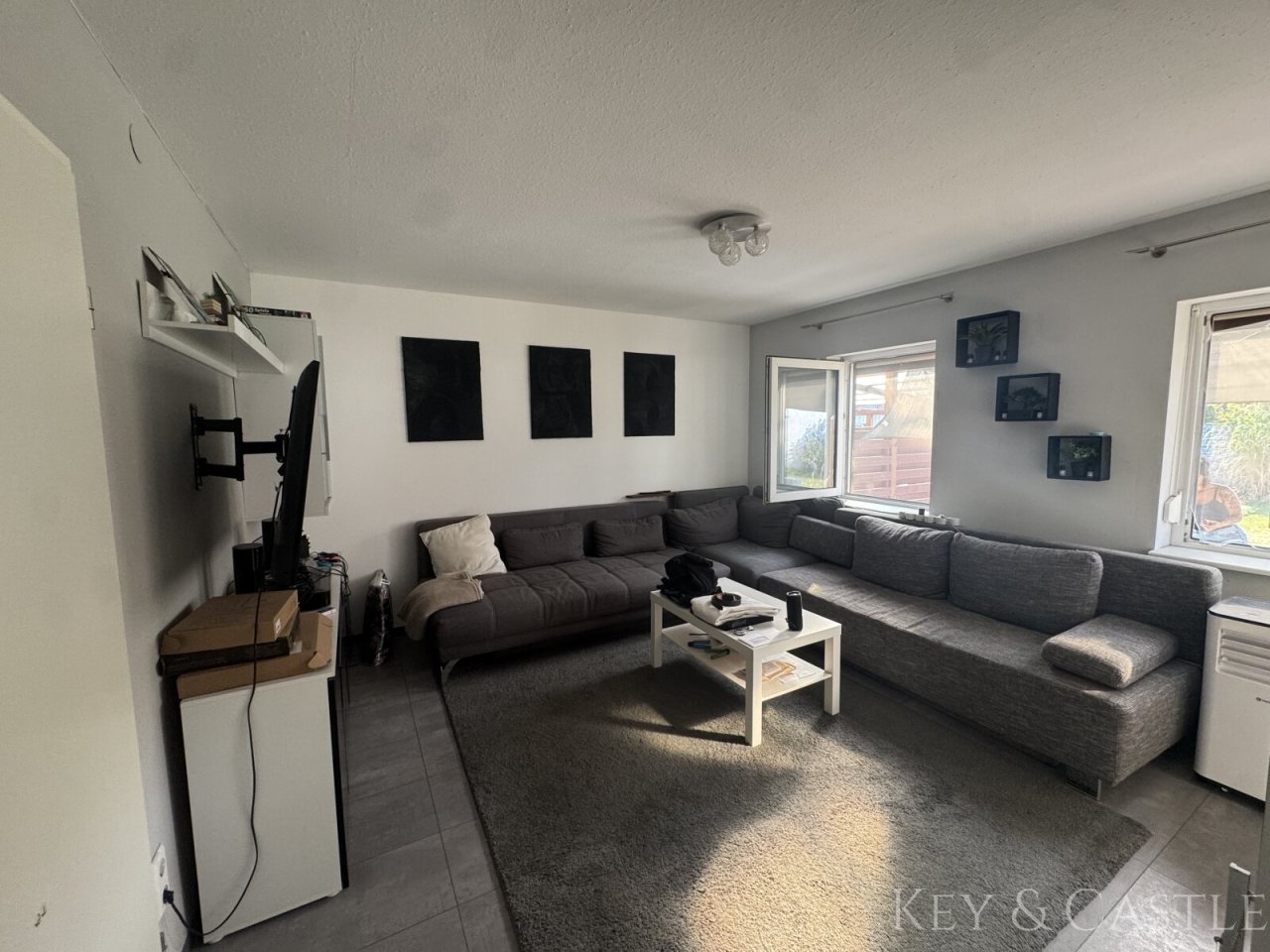Wohnzimmer/Einliegeerwohnung Wohnzimmer/Einliegeerwohnung