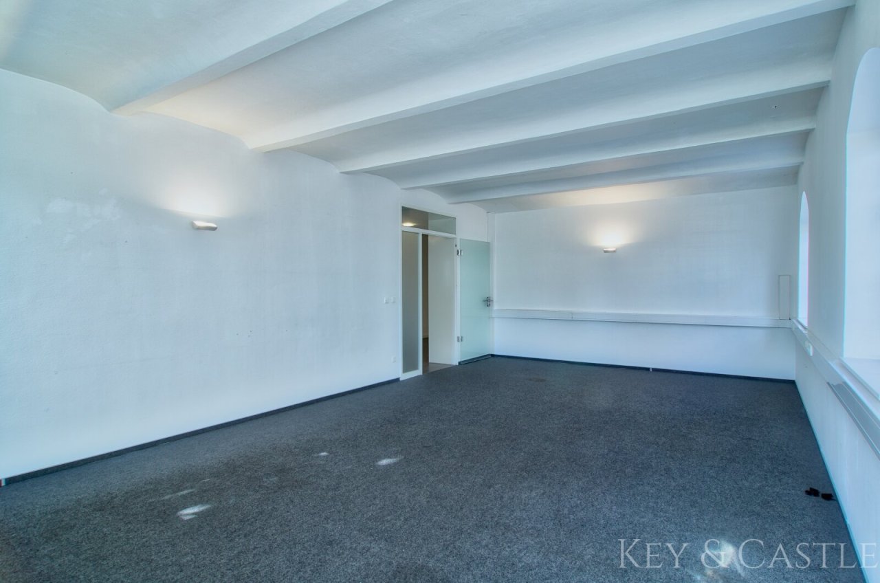 10Raum2 geradeaus