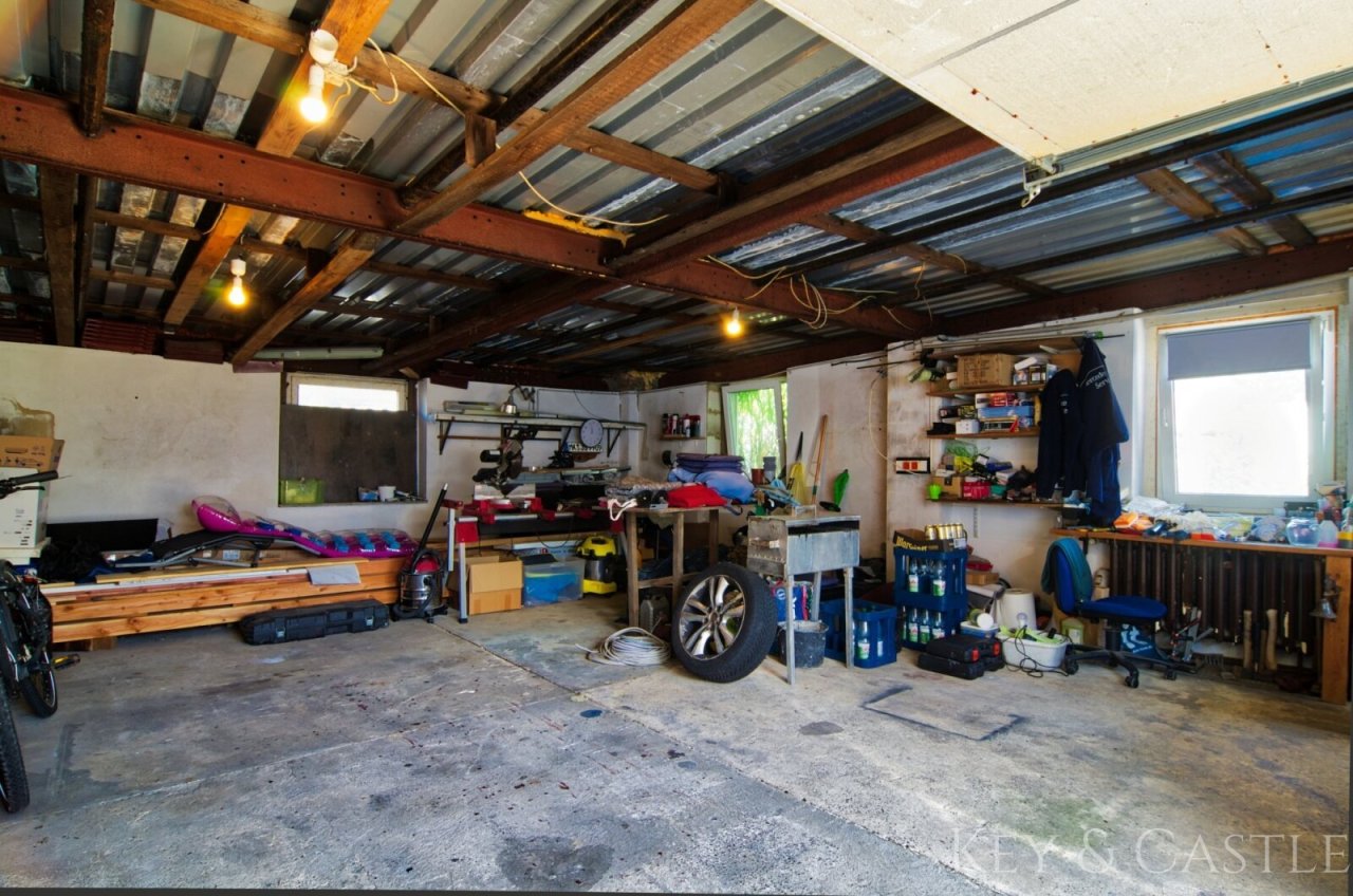 Garage Garage