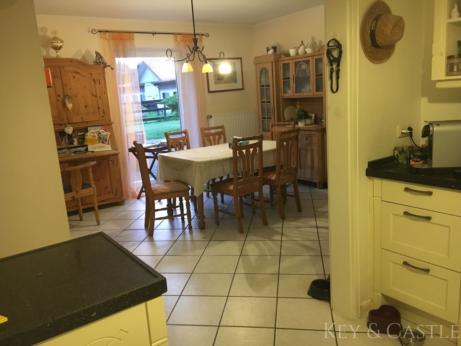 Essbereich angrenzend an die Küche 