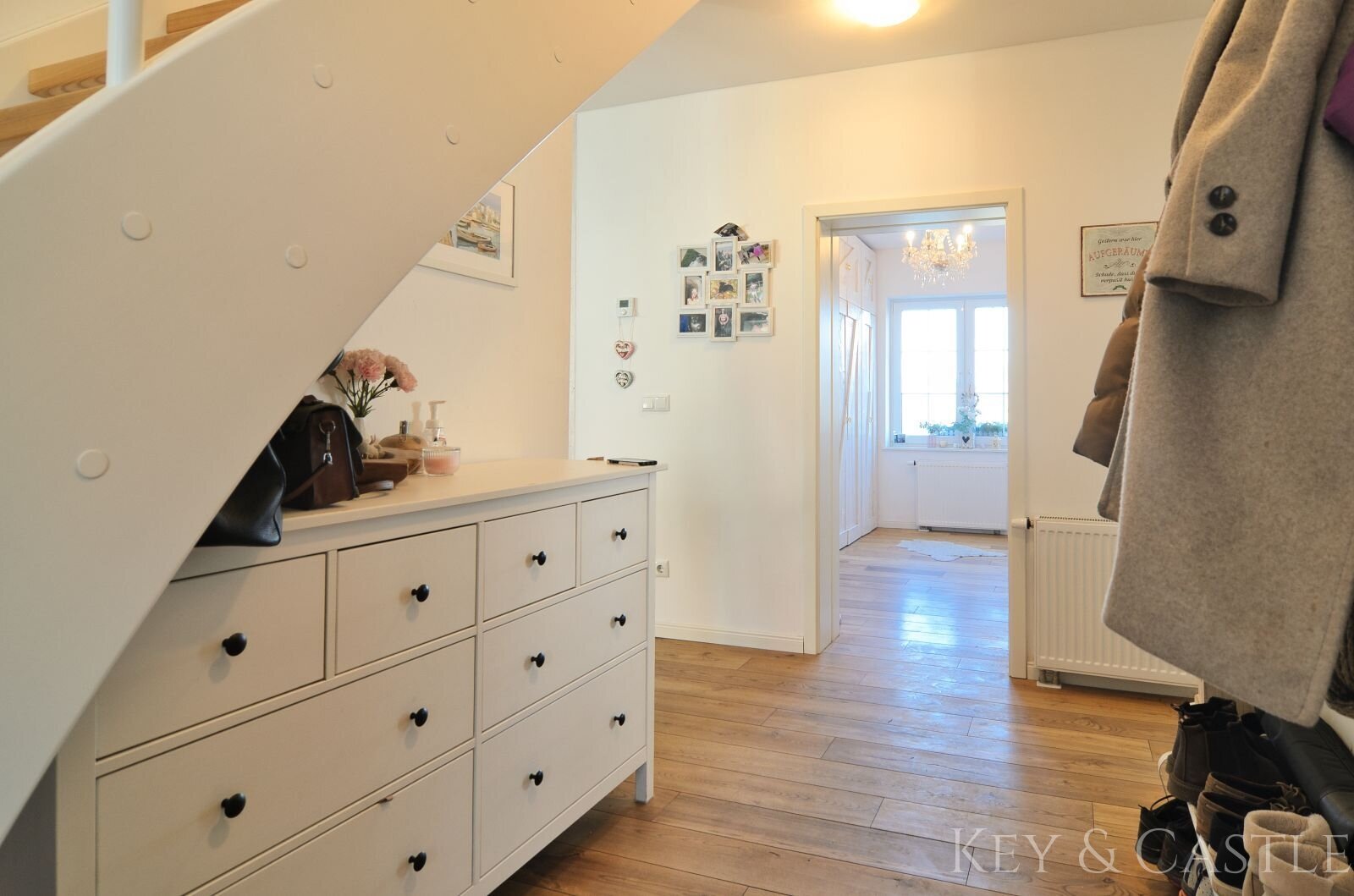 geräumiger Flur EG.