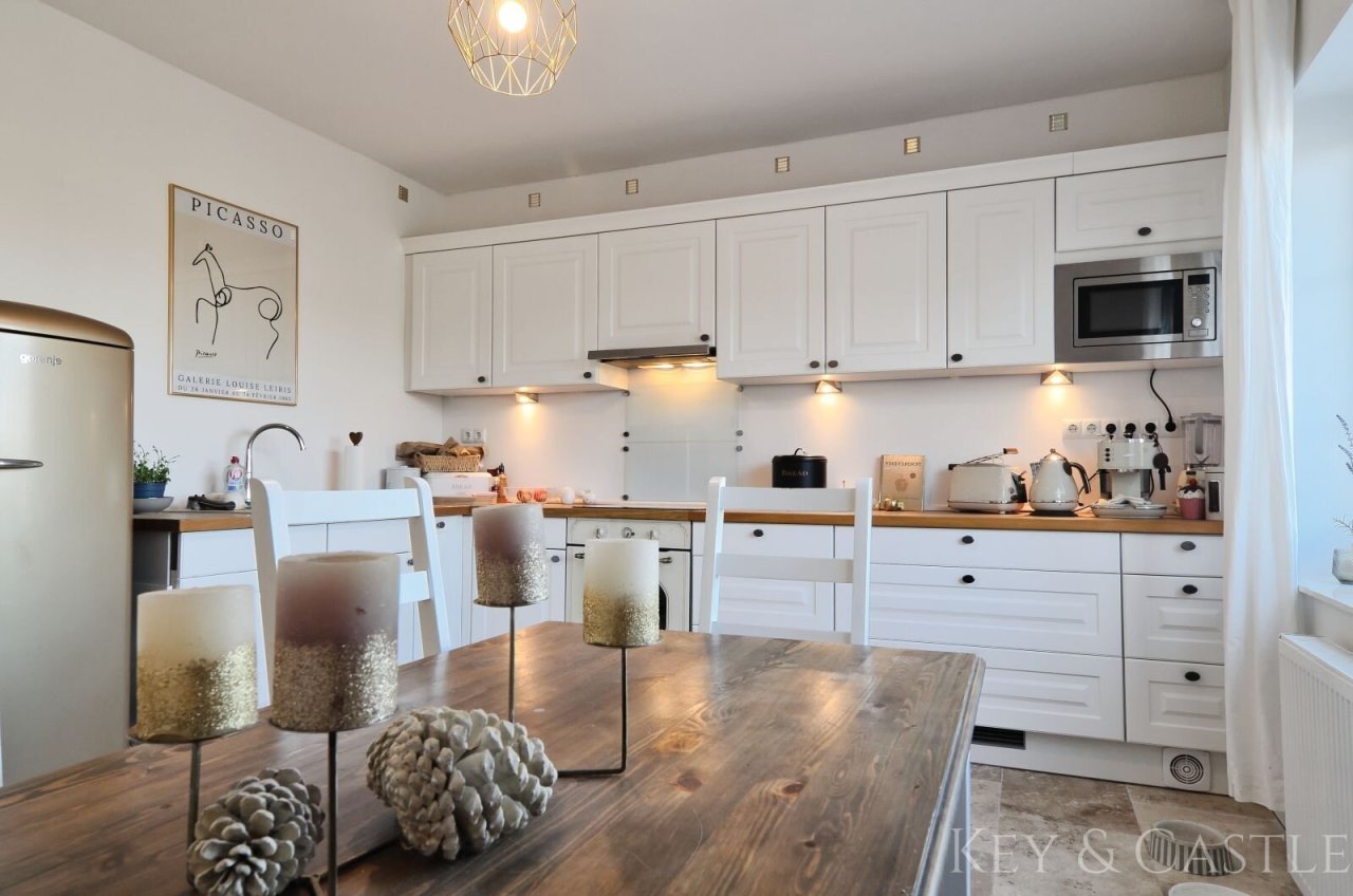 Küche mit Essbereich 